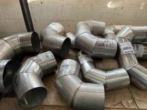 Коліно 90° нержавіюче D110 товщина 0,5 мм (коліно димохідне)